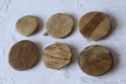 WOODEN PLATE 25x25x4cm