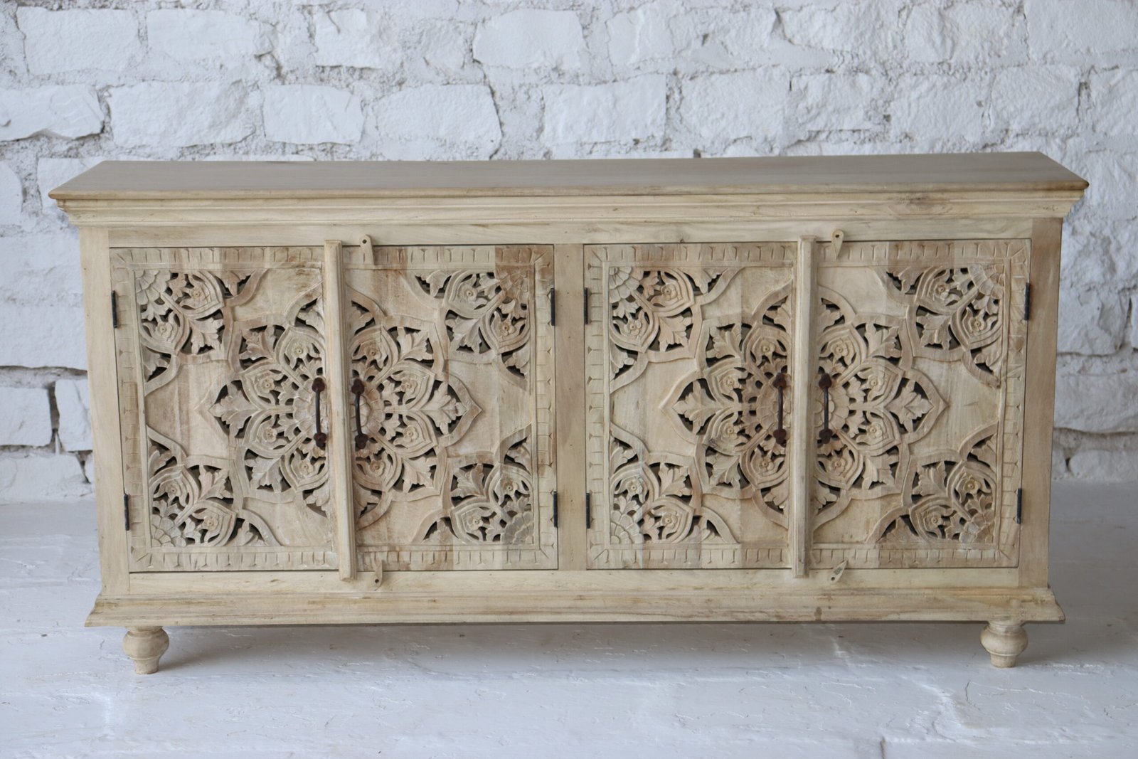 Rustic Essence Handcrafted Natural Wooden Sideboard 180x40x90cm