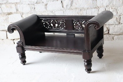 WOODEN SOFA WITH COUSION 150x60x84cm