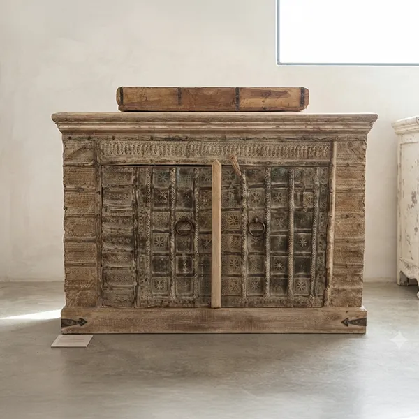 Wooden Antique Cabinet 112x42x80cm